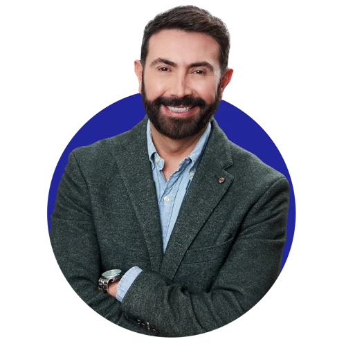 Retrato de Omar Monroy, CEO y Co-Founder de Salesbumm